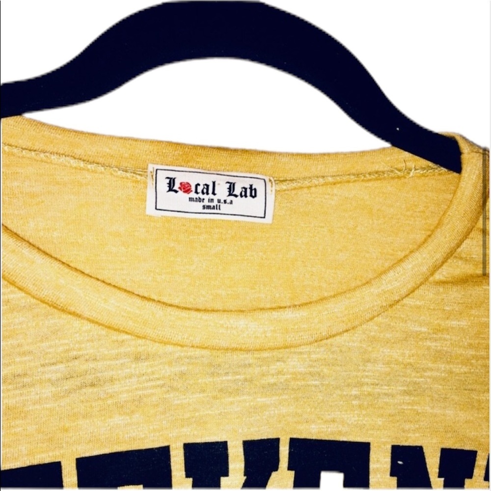🔥Last One🔥 NWT Trendy Yellow Weekend Vibes Rose Short Sleeve Crop Top - Picture 3 of 5